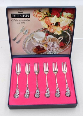 Auktion 370<br>6x Kuchengabeln, Rosenmuster, 100er Auflage, ca. L-13cm [1]