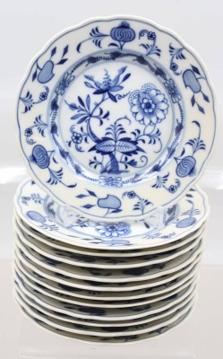 Auktion 370<br>12x Beilagenteller, Zwiebelmuster, Hüttensteinach, je D-16,5cm [1]