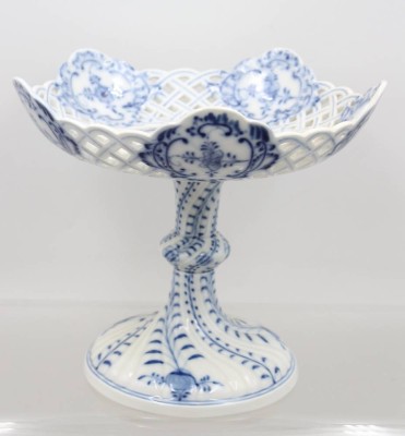 Auktion 370<br>Tafelaufsatz, Stadt Meissen, Zwiebelmuster, ca. H-21,5cm D-23,5cm [1]