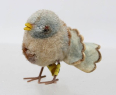 Auktion 370<br>Steiff Woll-Taube, Knopf & Fahne, Nr. 1506,40 [1]