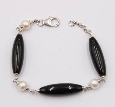 Auktion 370<br>Armband, Onyx u. Muschelkernperlen, Silberschließe, L-17cm [1]