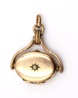 Auktion 370<br>schönes Medaillon um 1900, Saatperlchen, Doublé ?, ca. L-3cm [1]