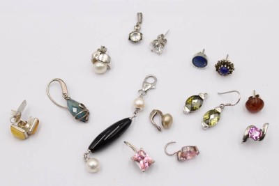 Auktion 370<br>kl. Konvolut, Ohrschmuck und Anhänger, meist Silber [1]