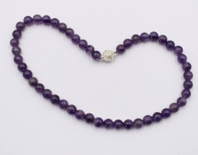 Auktion 370<br>Amethyst-Halskette, Magentschließe, L-40cm [1]