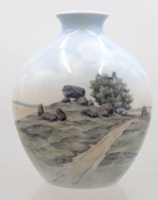 Auktion 370<br>Landschaftsvase, Bing & Grøndahl, ca. H-24cm [1]