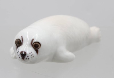 Auktion 370<br>Robbe, Bing & Gröndahl, farbig staffiert, Modellnr. 2468, L-15,5cm [1]