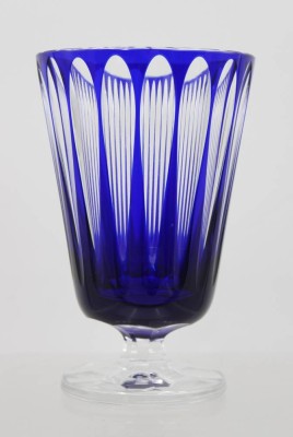 Auktion 370<br>Überfangvase auf Stand, 60/70er Jahre, ca. H-15cm [1]