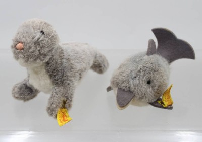 Auktion 370<br>2x div. Steiff-Tiere, Robbe Nr. 1473/09 und Delphin Nr. 1472/07 [1]