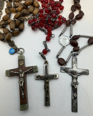 Auktion 370<br>3x alte Rosenkränze 1x rote und 2x braune Steine [1]