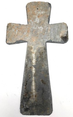 Auktion 370<br>grosses Wandkreuz aus Stein, Made in Cornwall