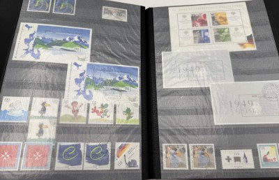 Auktion 370<br>grosses Album, nur zu einem Drittel gefüllt, BRD, grossteils 1x je gelaufen und Postfrisch [1]