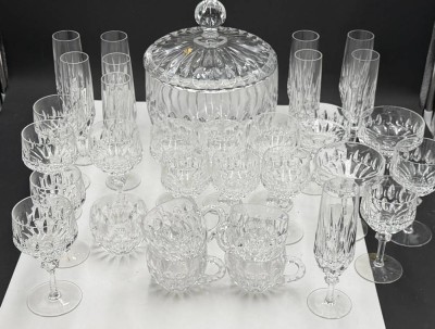 Auktion 370<br>31 tg. Gläsersatz inkl. Bowlengefäss, schweres Bleikristall, West Germany [1]