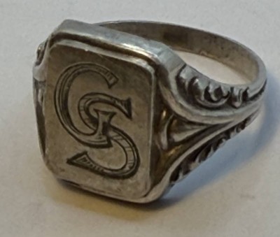 Auktion 371<br>Herren Siegelring, Silber-835-, RG 65, 6,1 gr., Monogramm GS [1]