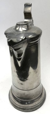 Auktion 371<br>Zinn Krug, sogen. Schnabelstitze,  Monogramm 