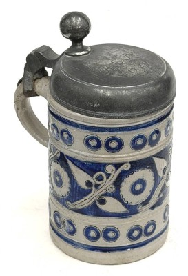 Auktion 371<br>Westerländer Steinzeug  Humpen mit Zinndeckel, dat. 1789, gut erhalten, H-20 cm, D-11 cm [1]