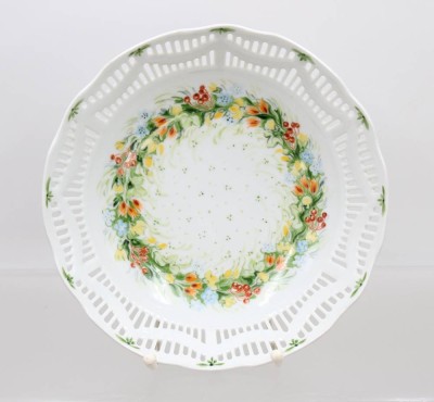 Auktion 371<br>Korbschale, handbemalt, ca. H-6cm D-22,5cm [1]