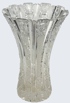 Auktion 371<br>hohe, schwere (4,6 kg) Bleikristall-Vase, sogen. böhmisches  Kristall, aufwendig beschliffen, oberer Rand mt Bestossung,  H-30 cm [1]
