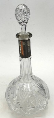 Auktion 371<br>Kristallkaraffe mit Sternschliff, Silberhals-800-, H-34 cm [1]