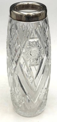 Auktion 371<br>schwere Bleikristall-Vase mit breiten Silberrand-800-, H-32 cm [1]