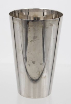 Auktion 371<br>hoher versilberter Becher, WMF Straussenmarke, älter, ca. H-11,8cm [1]
