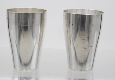 Auktion 371<br>Paar versilberte Becher, WMF, je ca. H-10,3cm [1]