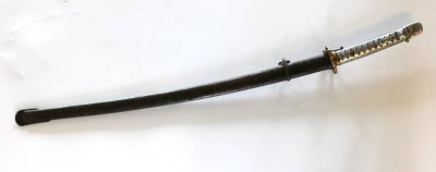 Auktion 371<br>Militärschwert, Shin-Guntō, 2. WK, div. Markierungen, Nr. 20688, ca. L-96cm [1]