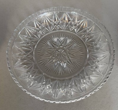 Auktion 371<br>grosse Bleikristall-Schale mit Sternschliff, D-31 cm [1]