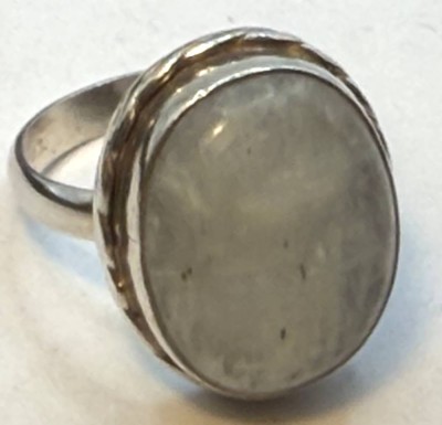 Auktion 371<br>Silberring-925- mit Mondstein-Cabouchon, RG 58, 7,2 gr [1]
