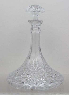 Auktion 371<br>sogen. Kapitänskaraffe, Pressglas, ca. H-26,5cm [1]