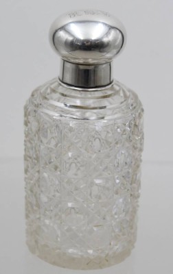 Auktion 371<br>kl. Flasche, Kristall, aufwendiger Schliff, älter, 800er Silbermontur, Deckel ca. 24,2gr., ca. H-14,8cm [1]