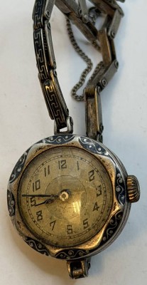 Auktion 371<br>mechan. DAU in Silbergehäuse-800- mit Armband, Werk läuft, 30/40-er Jahre, 15,2 gr [1]