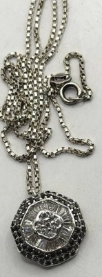 Auktion 371<br>Silberkette mit Anhänger-925-, klare und schwarze Steine, 5,77 gr [1]