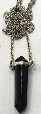 Auktion 371<br>Silberkette-925- mit schwarzen Turmalin Obelisk Anhänger, Stein H-3 cm, zus. 5,18 gr [1]