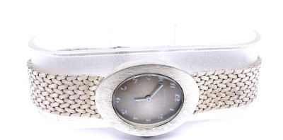 Auktion 371<br>DAU in Silber der Marke Ermaten , Handaufzug , 0,800 Punziert , Werk steht , L.18 cm , 36,99g [1]