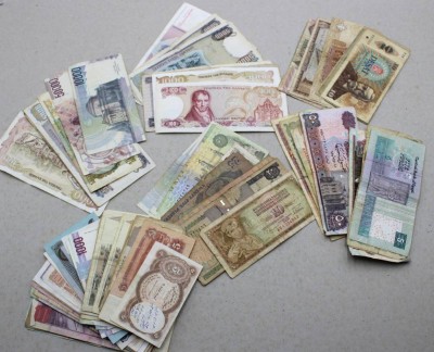 Auktion 371<br>ca. 70 div. Banknoten, Alle Welt [1]