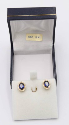 Auktion 371<br>Paar schöne Ohrstecker, Saphir und Brillantbesatz, 750er GG, zus. 2,1gr., ca. L-1cm [1]