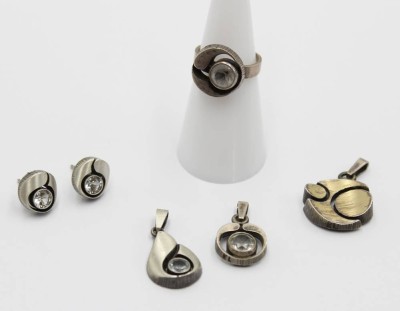 Auktion 371<br>kl. Silber-Konvolut, Karl Laine, je mit klarem Stein, zus. 14,2gr., RG 50, Anh. ca. L-2,8cm [1]