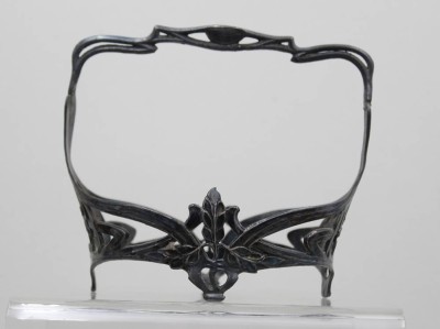 Auktion 371<br>Jugendstil-Zinn-Schalenhalter, wohl WMF, ca. H-12cm  ca. D-10cm [1]