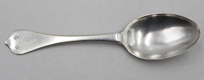 Auktion 371<br>Barocker-Silber-Löffel, Ziermonogramm und datiert 1713,  L-20cm [1]