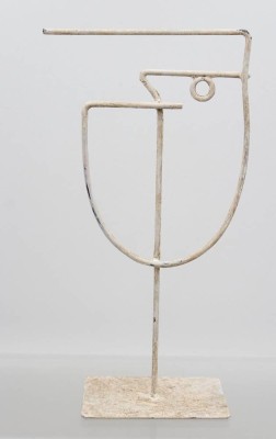 Auktion 371<br>moderne Skulptur, Metall, ca. H-30cm B-16cm [1]