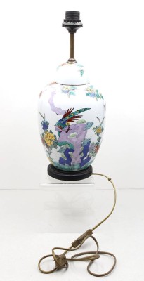 Auktion 371<br>Tischlampe im Famille Verte-Stil, China, ohne Schirm, ca. H-44,5cm [1]