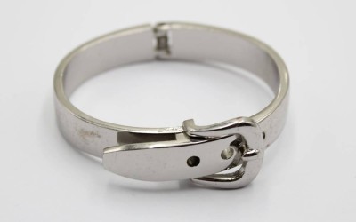 Auktion 371<br>Modeschmuck-Armband in Gürtelform, ca. D-6cm [1]