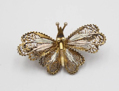 Auktion 371<br>filigrane Schmetterlingsbrosche, 800er Silber vergoldet, ca. 4 x 2cm, 3,7gr. [1]