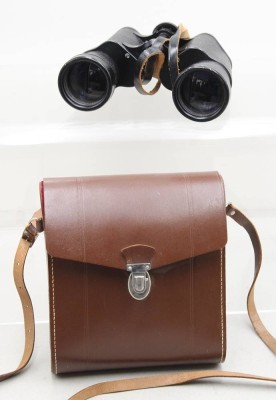 Auktion 372<br>Fernglas, CATEYE, 10 x 50, Lederköcher, Optik klar [1]
