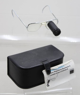 Auktion 371<br>Carl Zeiss Jena Lupenbrille mit Etui [1]