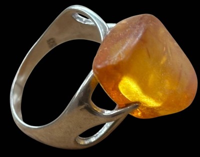 Auktion 371<br>Silberring-925- mit Naturbernstein, RG 57, 4,8 gr [1]