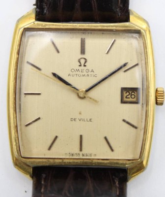 Auktion 371<br>Vintage Armbanduhr, OMEGA Deville, Automatik, Tragespuren, Werk läuft an (ca. 10 sek.), ca. 3 x 3,2cm [1]