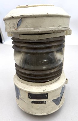 Auktion 371<br>Ankerlampe, verzinkt unter weisser  Farbe, diese am Abblättern, H-ca. 36 cm mit Griff [1]