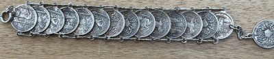 Auktion 371<br>versilb. Armband mit Sternzeichen, L-22 cm [1]