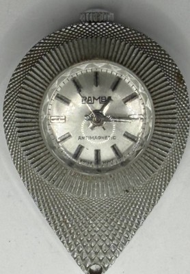 Auktion 371<br>mechan. Damen-Umhängeuhr 